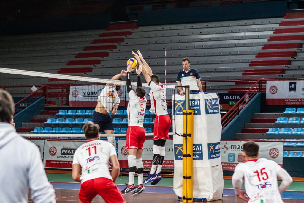 La Pallavolo Bari torna al Palaflorio: obiettivo tre punti con il Cosenza