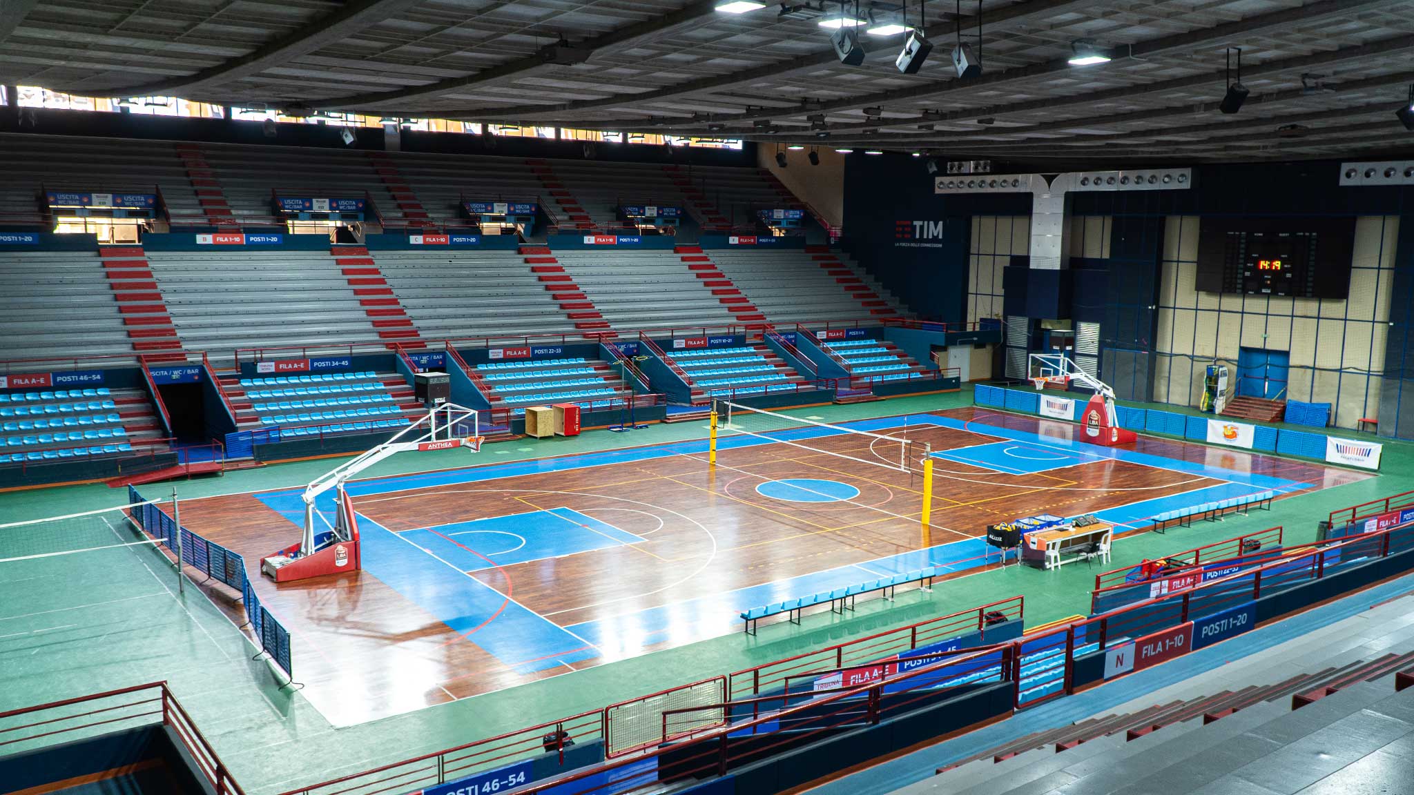 palaflorio-interno-basket-pallavolo
